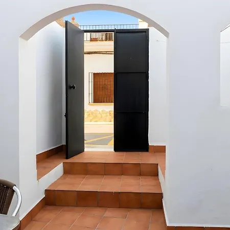 Con Aire Acondicionado Y Patio Ideal Mascosta Solo Alquilamos Familias Y Parejas Appartement