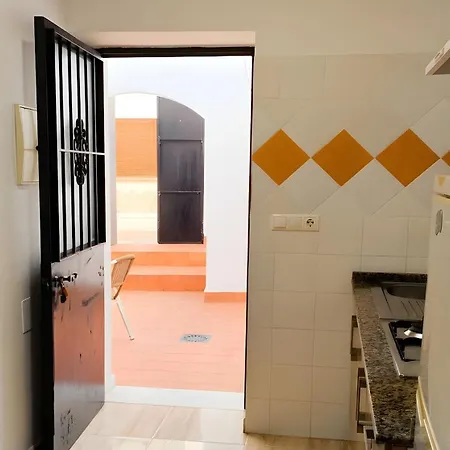 Con Aire Acondicionado Y Patio Ideal Mascosta Solo Alquilamos Familias Y Parejas * Conil De La Frontera