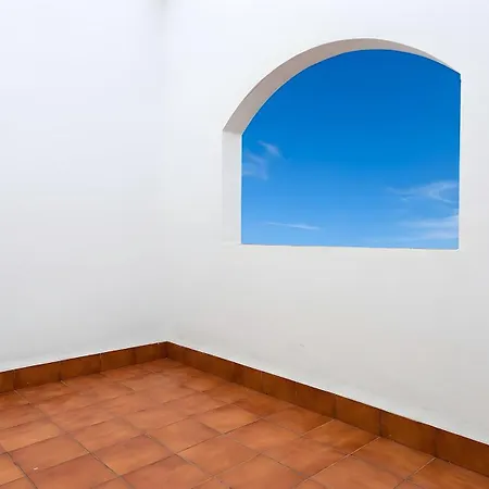 Con Aire Acondicionado Y Patio Ideal Mascosta Solo Alquilamos Familias Y Parejas * Conil De La Frontera